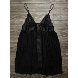 Victoria’s Secret Lace Pleated Babydoll Nighty size Medium